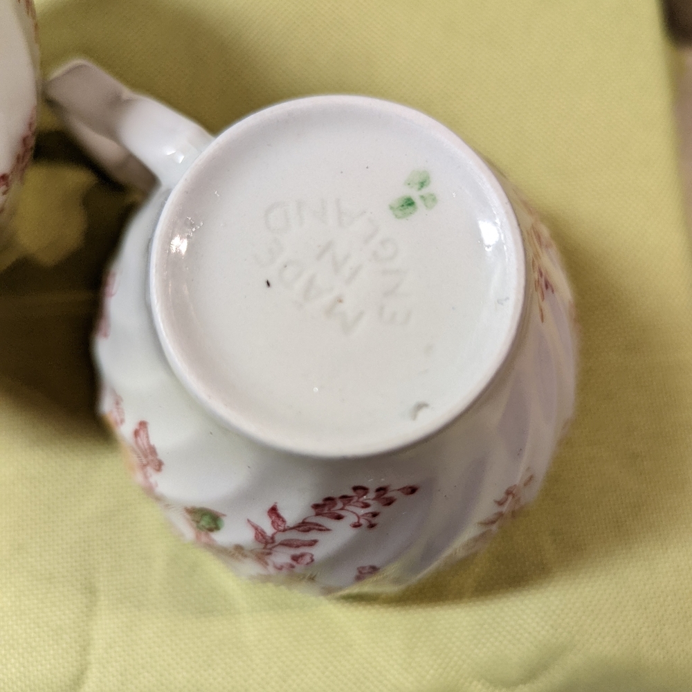Vintage. Cups.  B03 - Picture 2 of 4